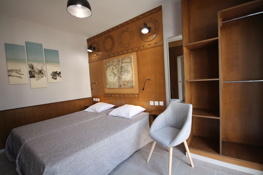 Chambre Double Confort, salle de bains privée del hotel Hôtel Rachel. Foto 7