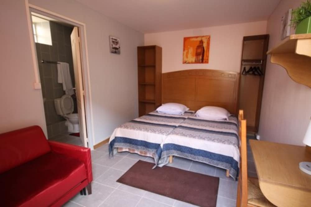 Chambre Double Confort, salle de bains privée del hotel Hôtel Rachel. Foto 12