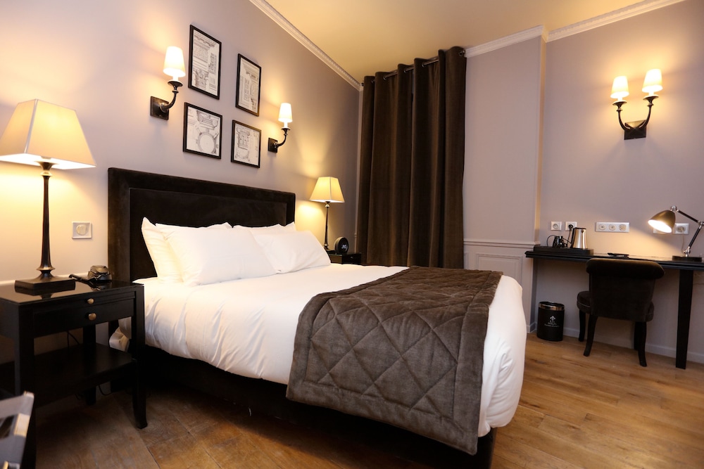 Double Superior Accessible room del hotel Saint Louis Pigalle. Foto 3