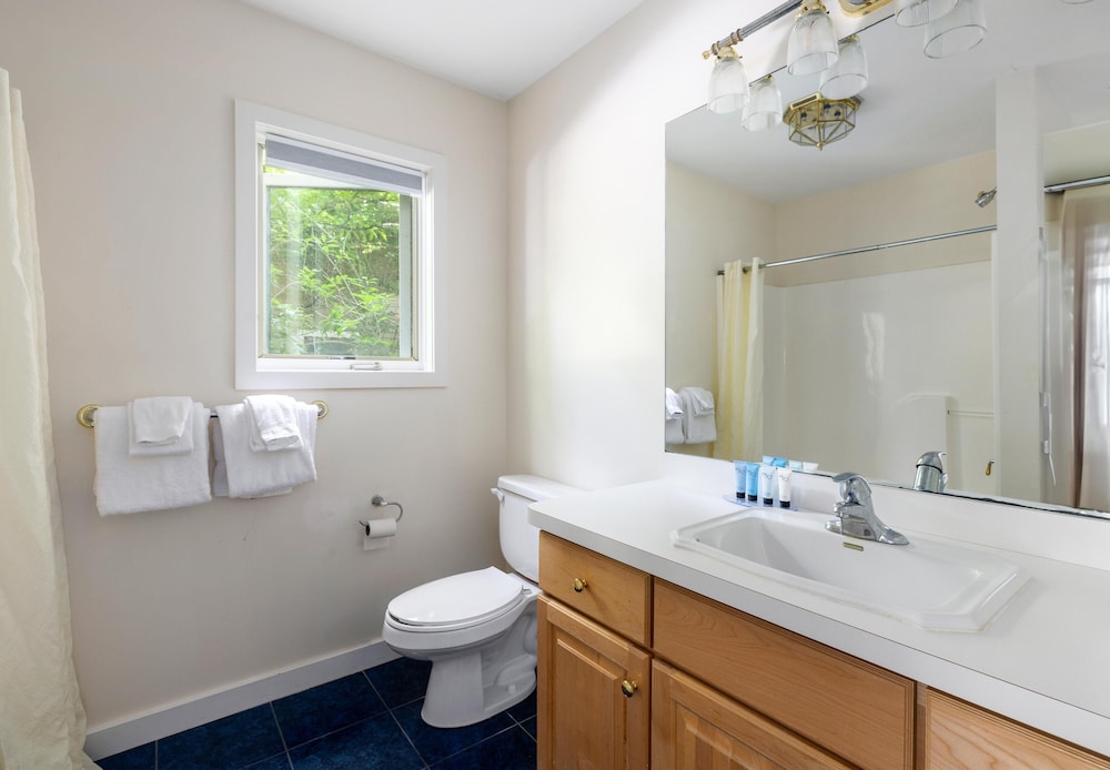 Casa Vista Lago 2 habitaciones Sofá Cama incluido del hotel Sun Castle Resort. Foto 5