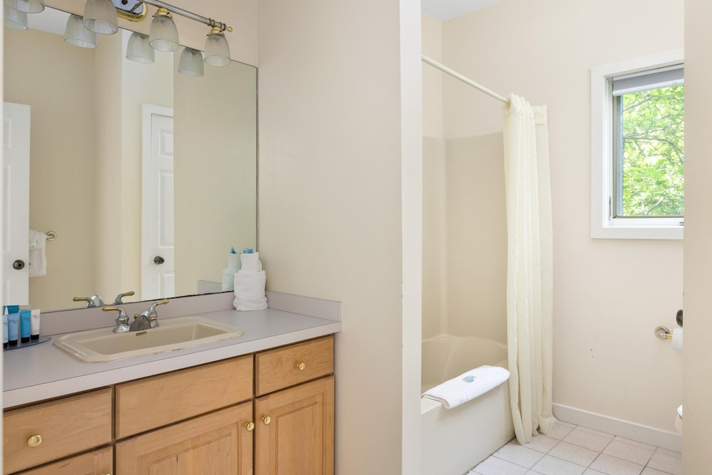 Casa Vista Lago 2 habitaciones Sofá Cama incluido del hotel Sun Castle Resort. Foto 6