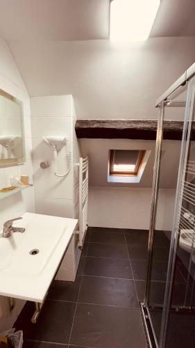 Habitación Doble del hotel Jeff Paris. Foto 8
