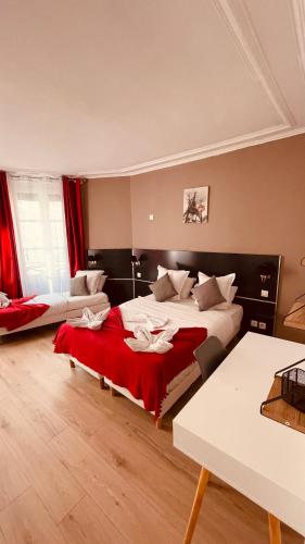 Habitación Triple del hotel Jeff Paris. Foto 3