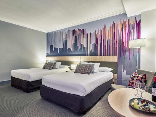 Habitación Superior Accesible con 2 Camas Dobles del hotel Mercure Perth. Foto 4