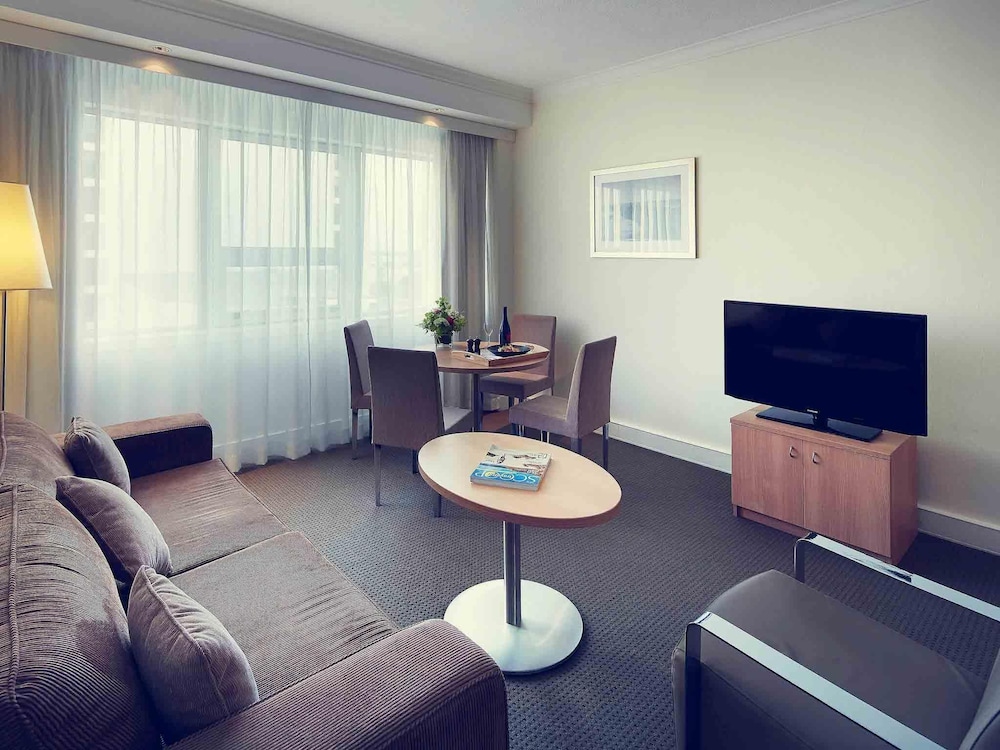 Suite Privilegio 1 Cama Queen del hotel Mercure Perth. Foto 2