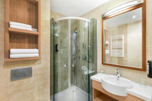Habitación Doble Deluxe - 1 o 2 camas del hotel Bristol Budapest. Foto 4