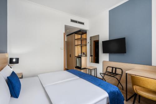 Habitación Doble Confort - 1 o 2 camas del hotel Bristol Budapest. Foto 4