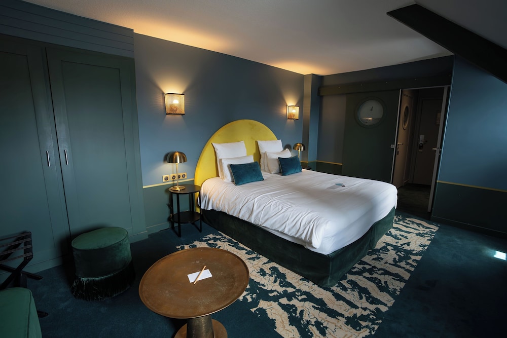 Habitación Lado Ciudad Vieja del hotel Hotel Mercure Roscoff Bord de Mer. Foto 6