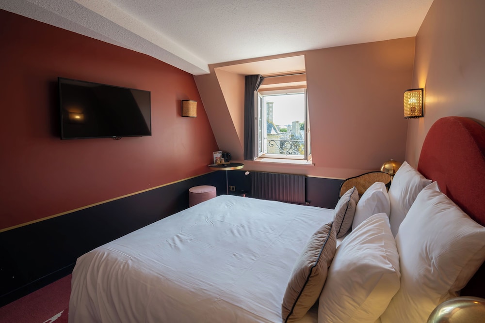 Habitación Lado Ciudad Vieja del hotel Hotel Mercure Roscoff Bord de Mer. Foto 11