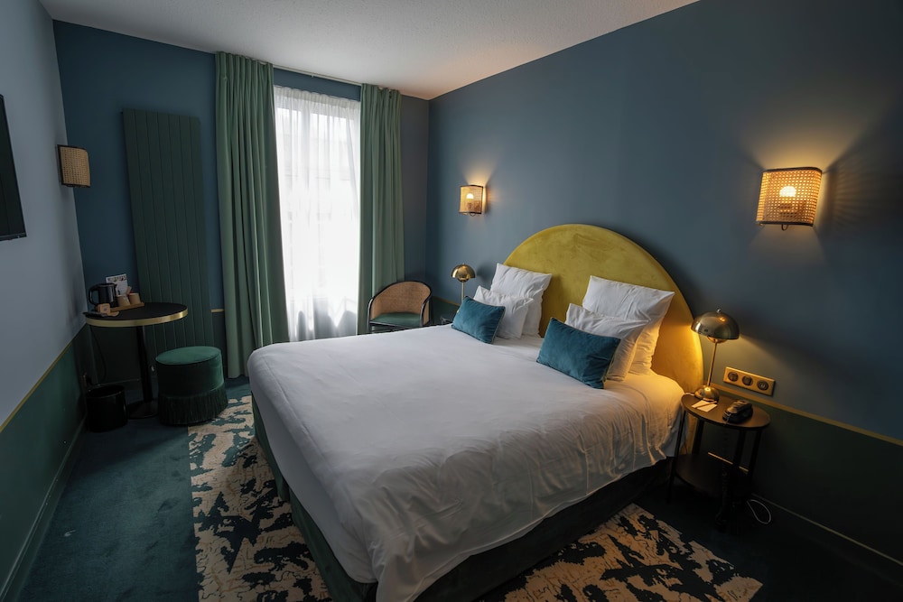 Habitación Lado Ciudad Vieja del hotel Hotel Mercure Roscoff Bord de Mer. Foto 12