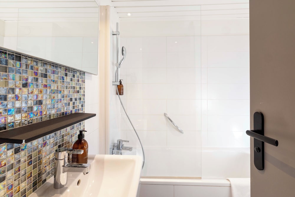 Habitación individual del hotel Korner Sorbone. Foto 3