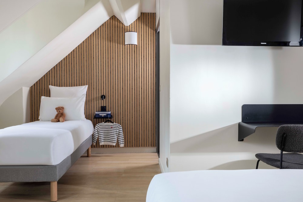 Habitación triple del hotel Korner Sorbone. Foto 2