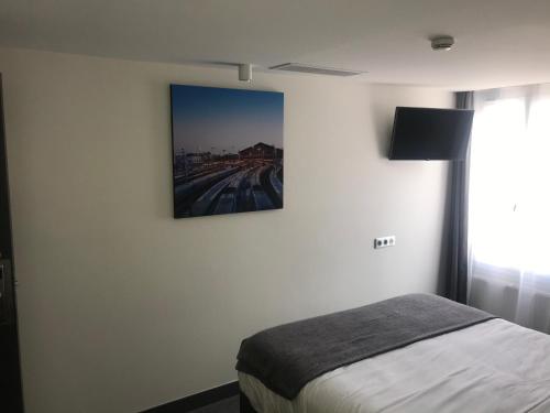 Habitación Doble del hotel Hôtel de Paris Montmartre. Foto 2