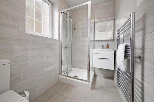 Habitación Doble Deluxe - 2 camas del hotel Imperial Guest House. Foto 3