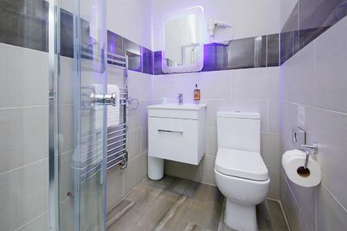 Habitación Familiar Deluxe del hotel Imperial Guest House. Foto 4