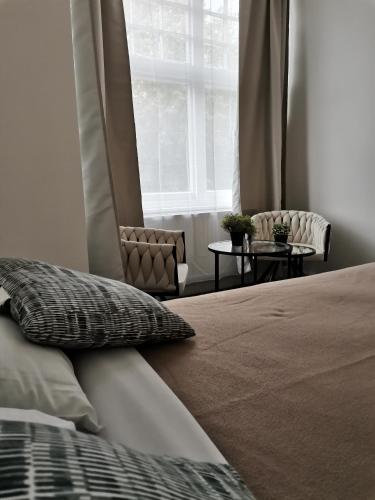 Habitación Doble con baño privado del hotel Chiswick Court. Foto 3