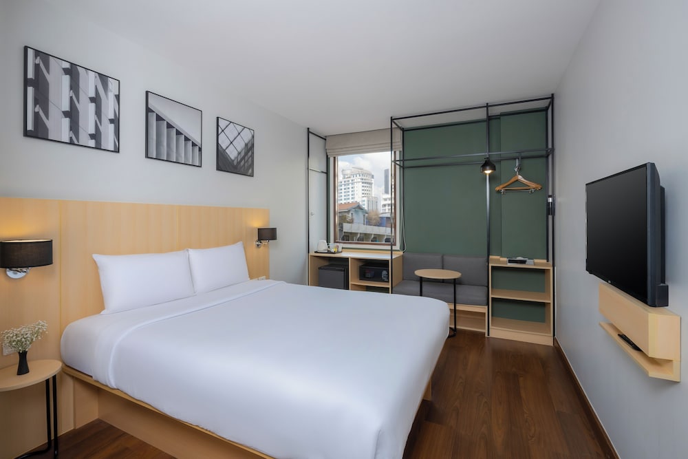 Habitación Superior con 1 Cama Queen del hotel Ibis Bangkok Sukhumvit 4. Foto 1