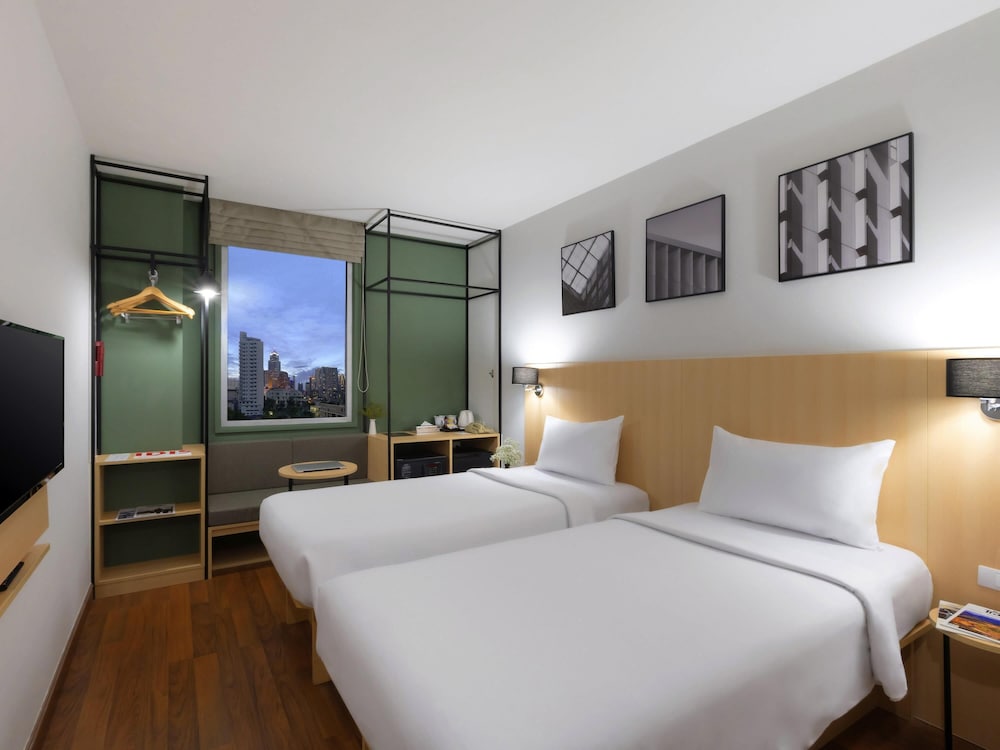 Habitación Superior con Dos Camas Individuales del hotel Ibis Bangkok Sukhumvit 4. Foto 4