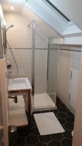 Estudio Estándar del hotel Hôtel Résidence Montebello. Foto 5