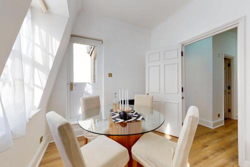 Apartamento de 1 dormitorio con terraza del hotel Park Lane Apartments - Clarges St. Foto 2