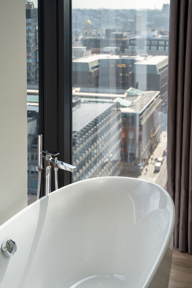 Suite Townhouse Comunicante del hotel INNSiDE by Meliá Liverpool. Foto 6