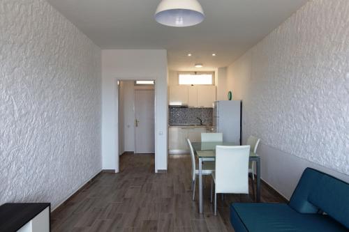 Apartamento Vista Mar Con Cocina Sofá Cama incluido 3 camas individuales Normal del hotel The Real Casa Atlantica Morro Jable. Foto 33