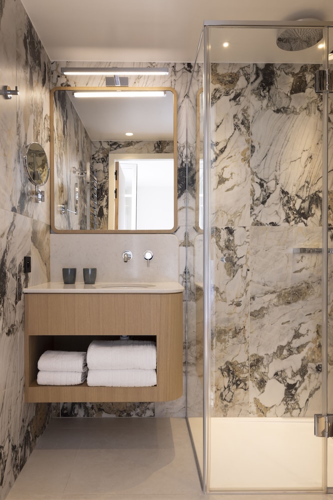 Habitación superior, balcón del hotel Padam Hôtel. Foto 17