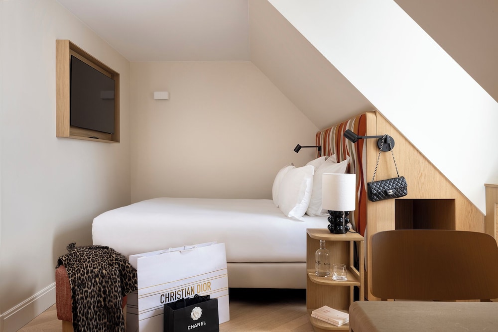 Superior Mansard Room del hotel Padam Hôtel