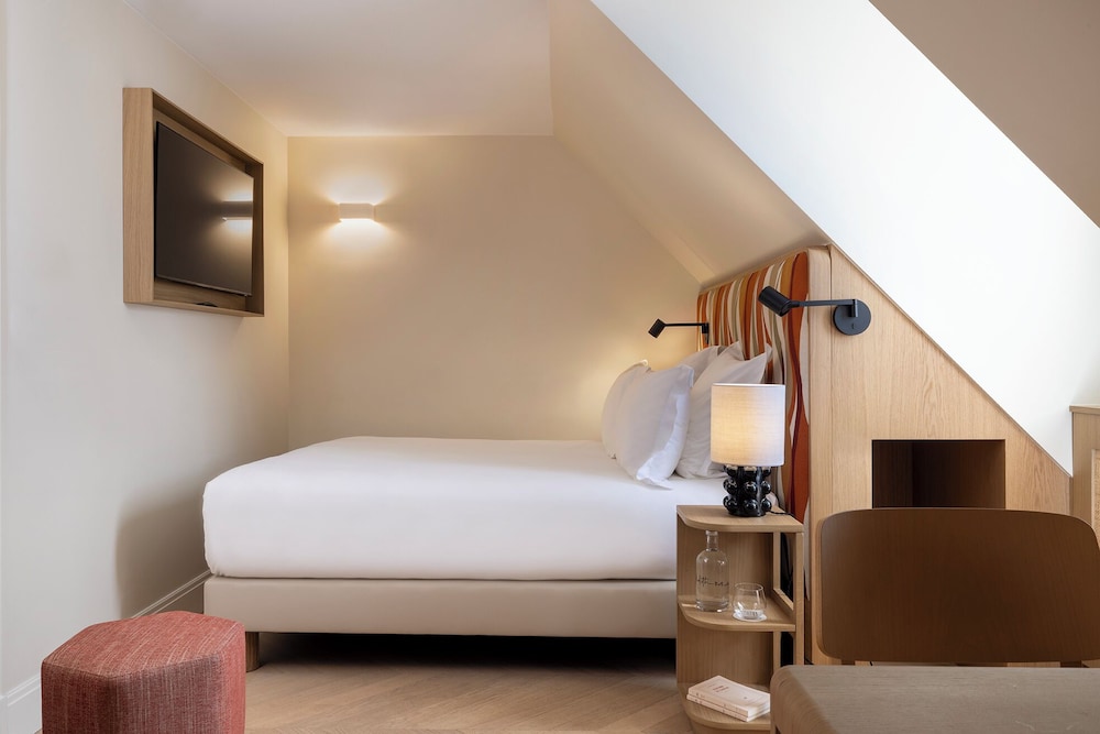 Superior Mansard Room del hotel Padam Hôtel. Foto 3