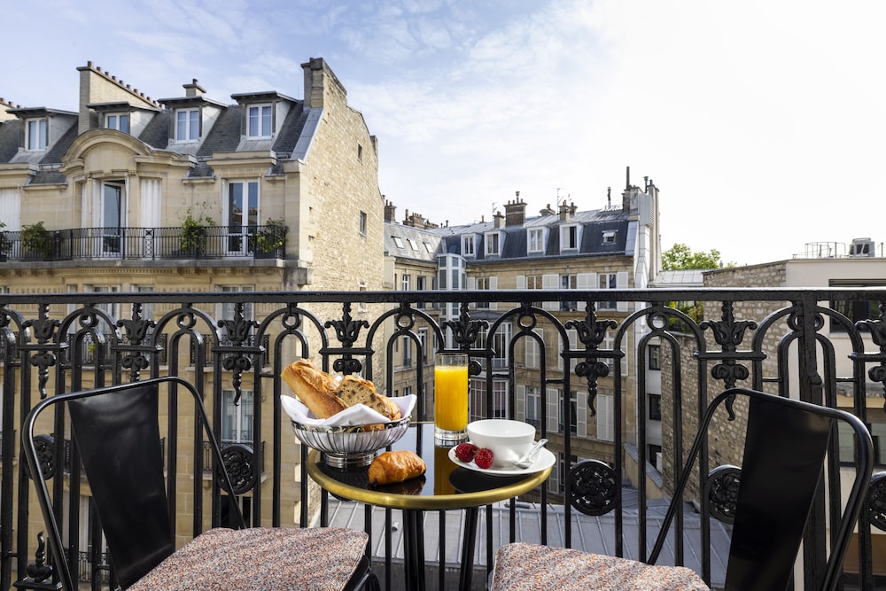 Suite junior, balcón del hotel Padam Hôtel. Foto 11