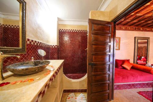 Suite Super Junior - 1 o 2 camas del hotel Africa. Foto 7