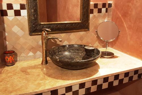 Suite Super Junior - 1 o 2 camas del hotel Africa. Foto 8