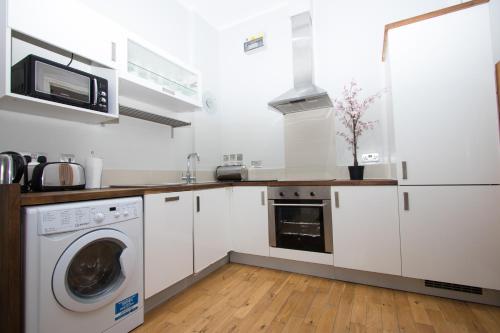 Apartamento Con Cocina 1 habitación Sofá Cama incluido 1 Cama doble del hotel Westciti Croydon Serviced Apartments. Foto 9
