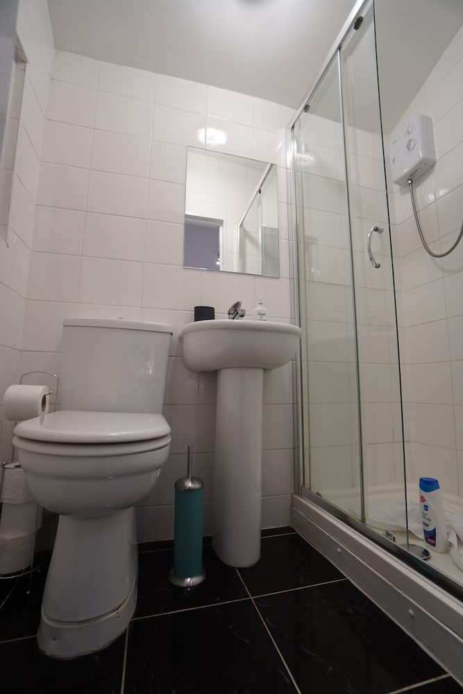Apartamento, baño privado (Apartment 1) del hotel London Queens Apartments. Foto 8