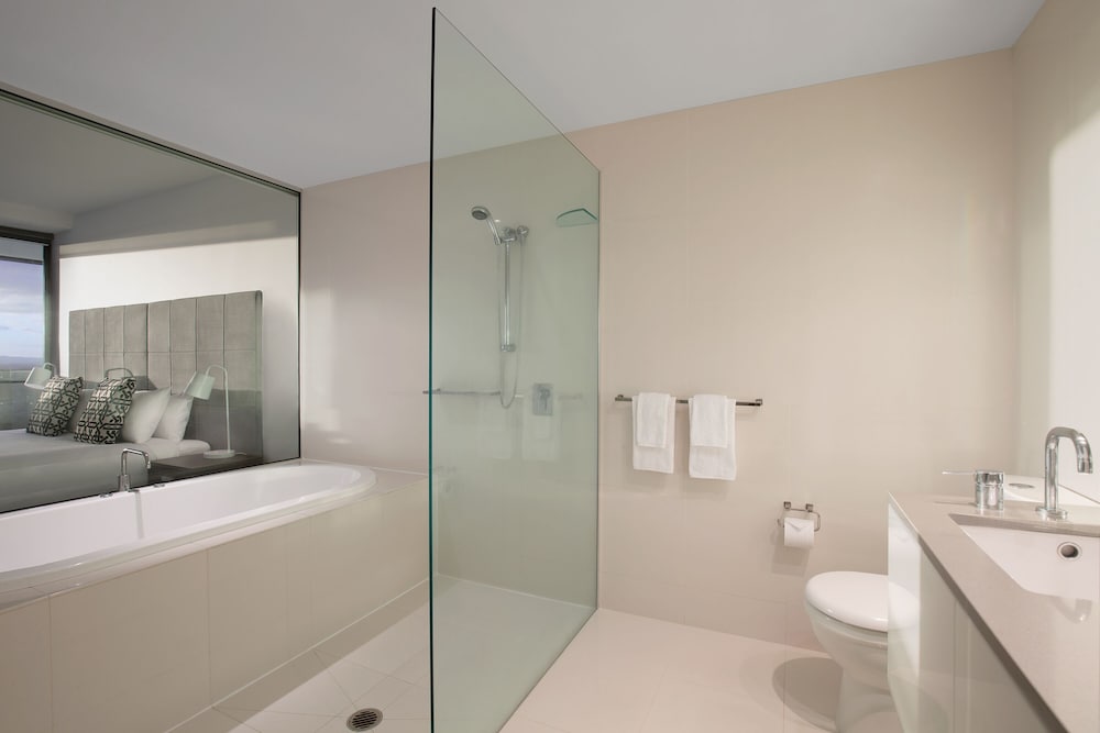 Apartamento Spa de 2 Dormitorios con Vistas al Océano del hotel Mantra Circle On Cavill. Foto 15