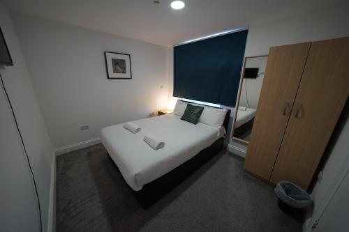 Habitación Doble Deluxe del hotel The Bank. Foto 4