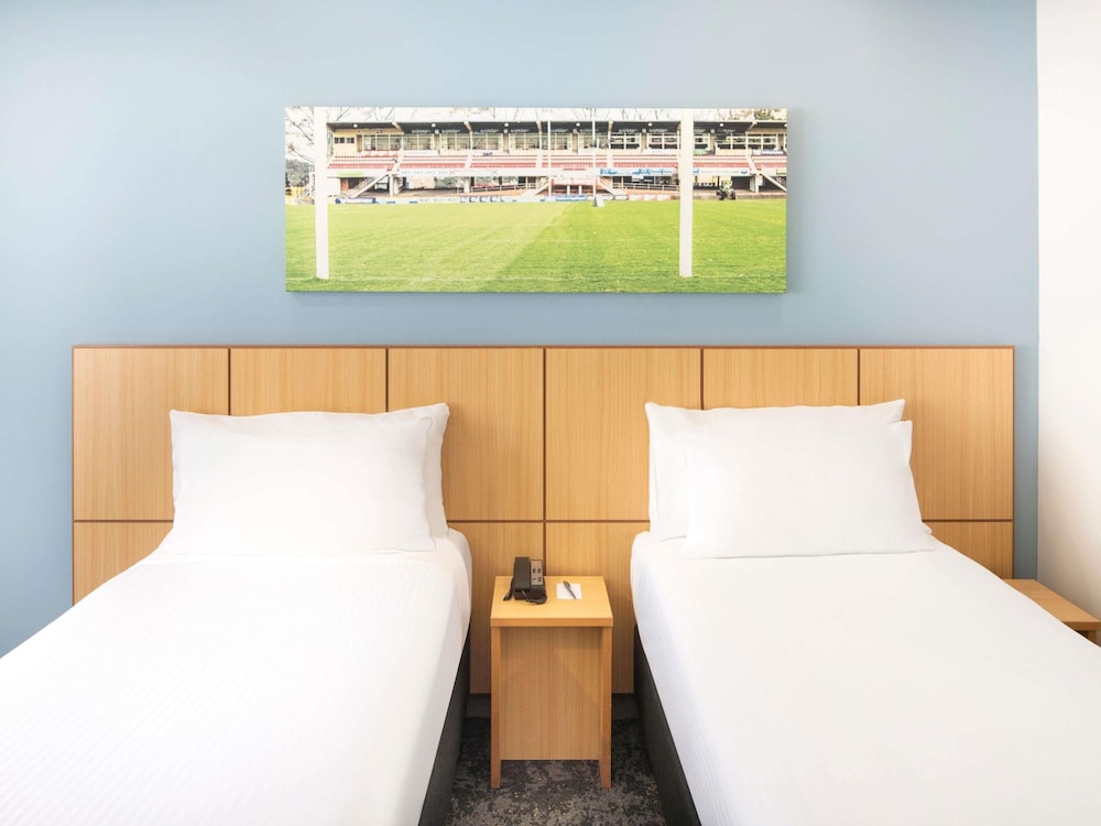 Habitación estándar con dos camas individuales del hotel Mercure Sydney Manly Warringah. Foto 2