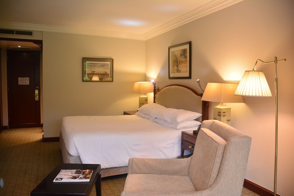 Habitación Deluxe con 2 camas individuales del hotel Fairmont The Norfolk. Foto 1