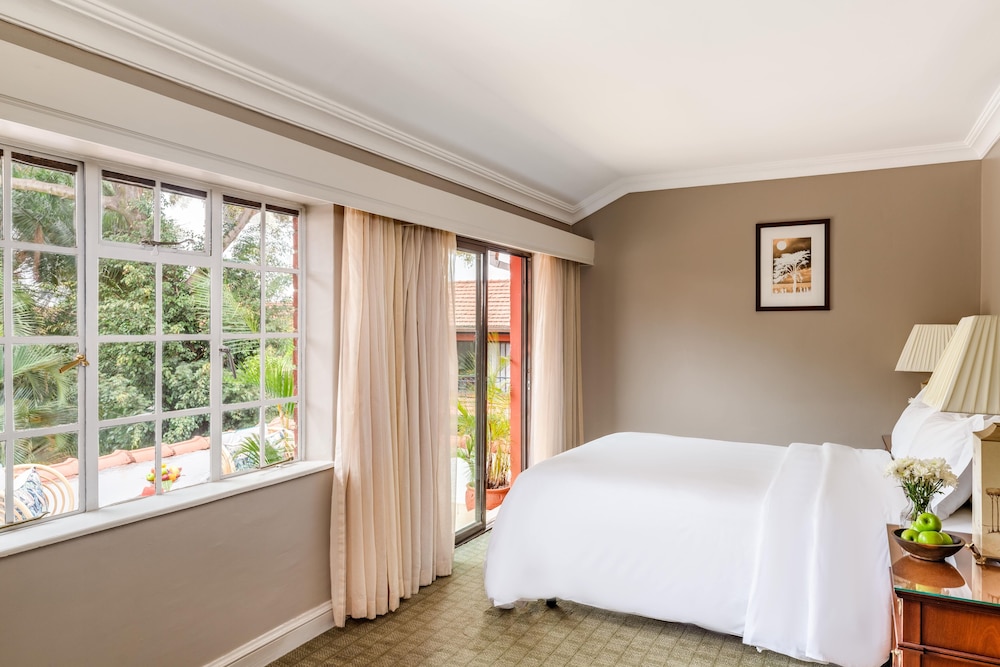 Suite Junior con cama King del hotel Fairmont The Norfolk. Foto 4