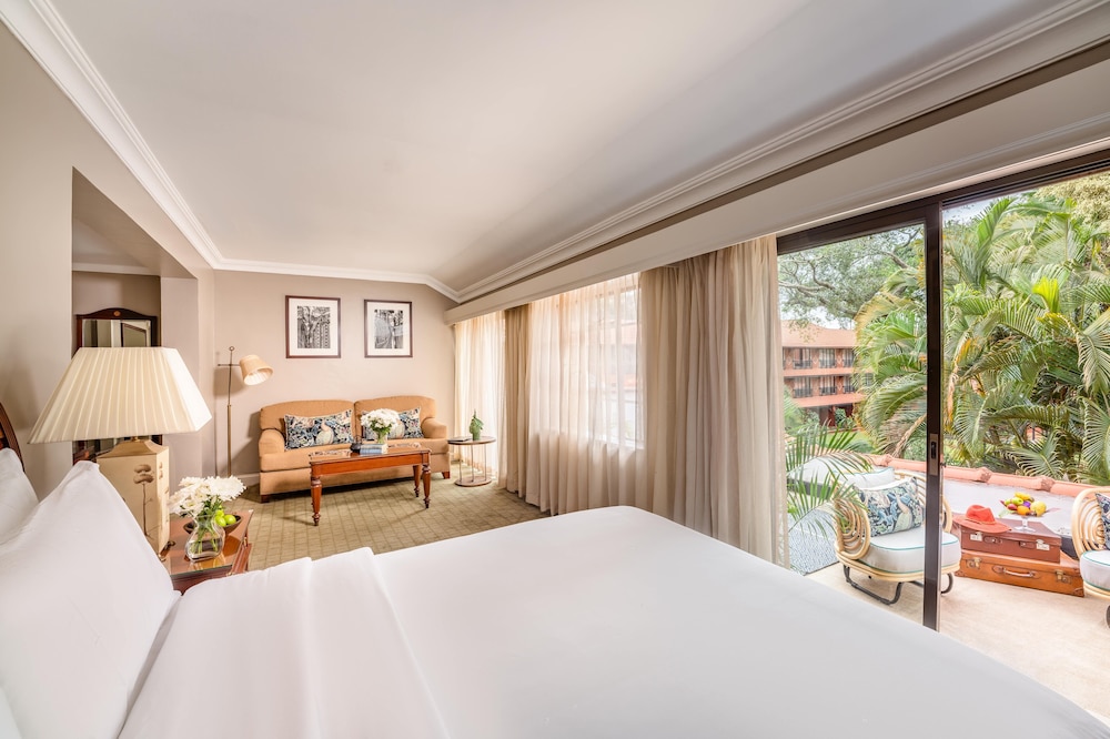 Suite Junior con cama King del hotel Fairmont The Norfolk. Foto 5