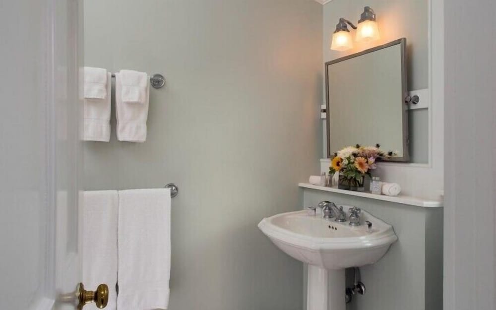 Habitación, 2 camas de matrimonio del hotel Shelter Island House. Foto 3