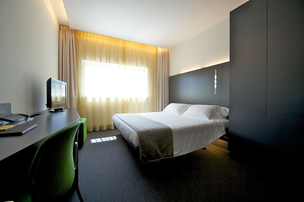 Habitación Classic con cama doble del hotel Mercure Nerocubo Rovereto. Foto 5