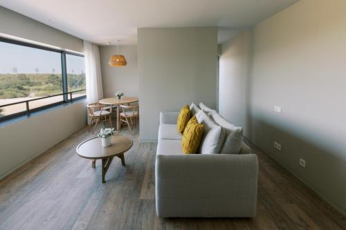 Suite del hotel The Pearl Troia. Foto 6