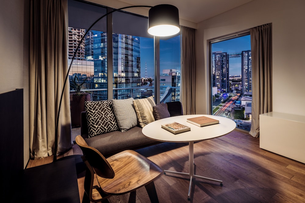 HABITACIÓN DE ESQUINA SUPERIOR del hotel SLS Buenos Aires Puerto Madero. Foto 1
