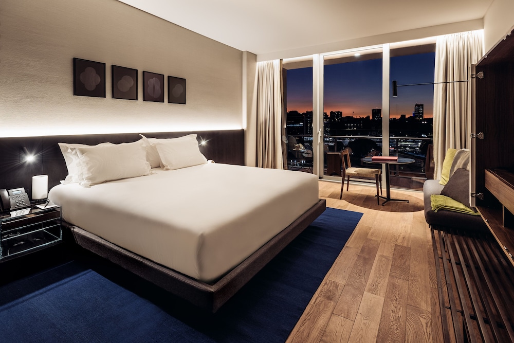 HABITACIÓN DE ESQUINA SUPERIOR del hotel SLS Buenos Aires Puerto Madero. Foto 3