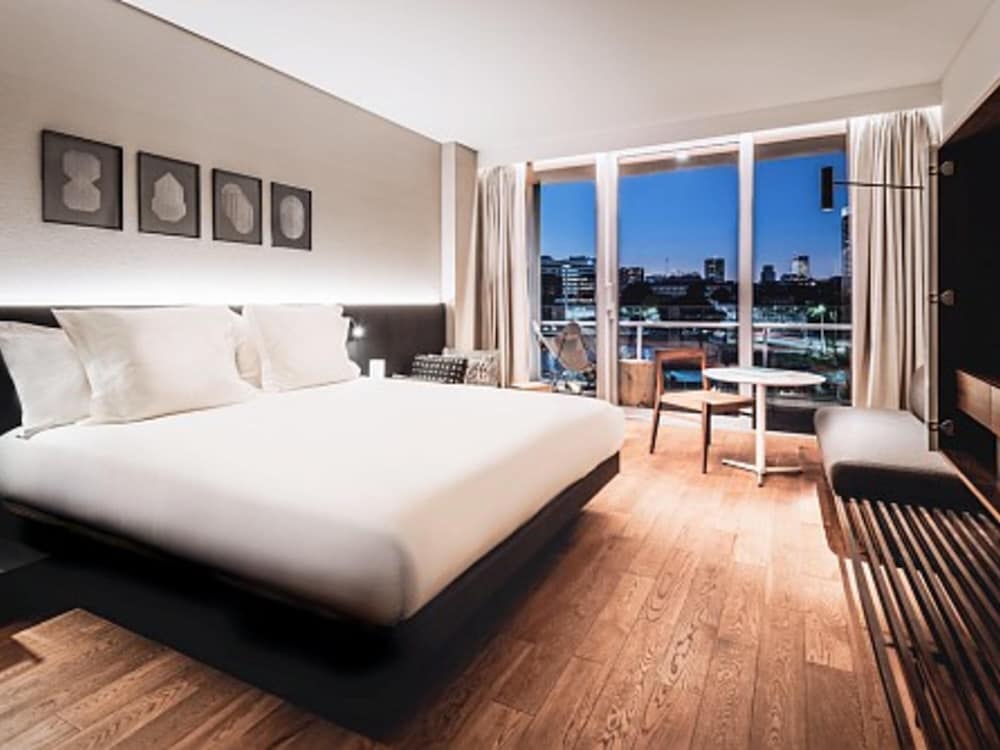 HABITACIÓN CON VISTAS PRIVILEGIADAS AL MUELLE del hotel SLS Buenos Aires Puerto Madero