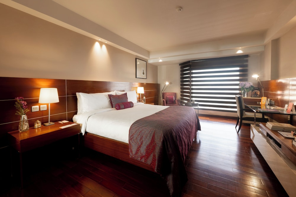 Habitación Premier King del hotel The Lalit New Delhi. Foto 2