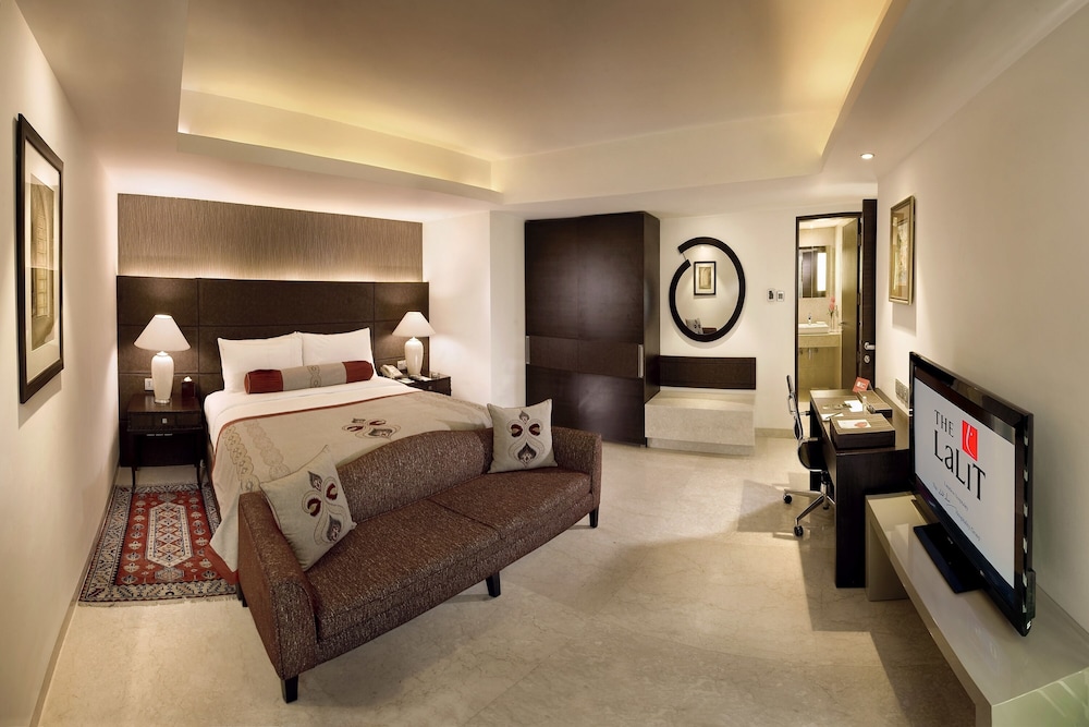 Suite de lujo del hotel The Lalit New Delhi