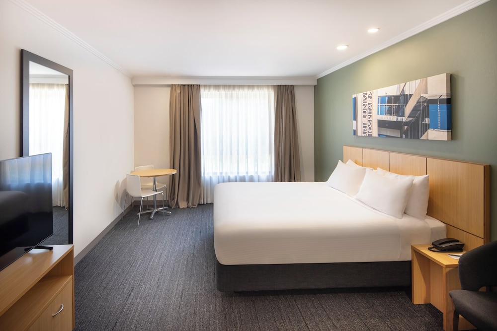 Habitación Superior accesible con cama King del hotel Mercure Sydney Macquarie Park. Foto 2