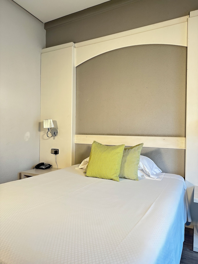 Habitación individual del hotel Mir Octavio